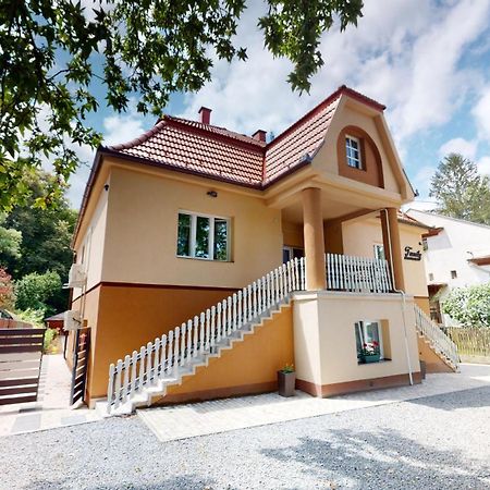 Family Apartman Miskolc Exteriör bild