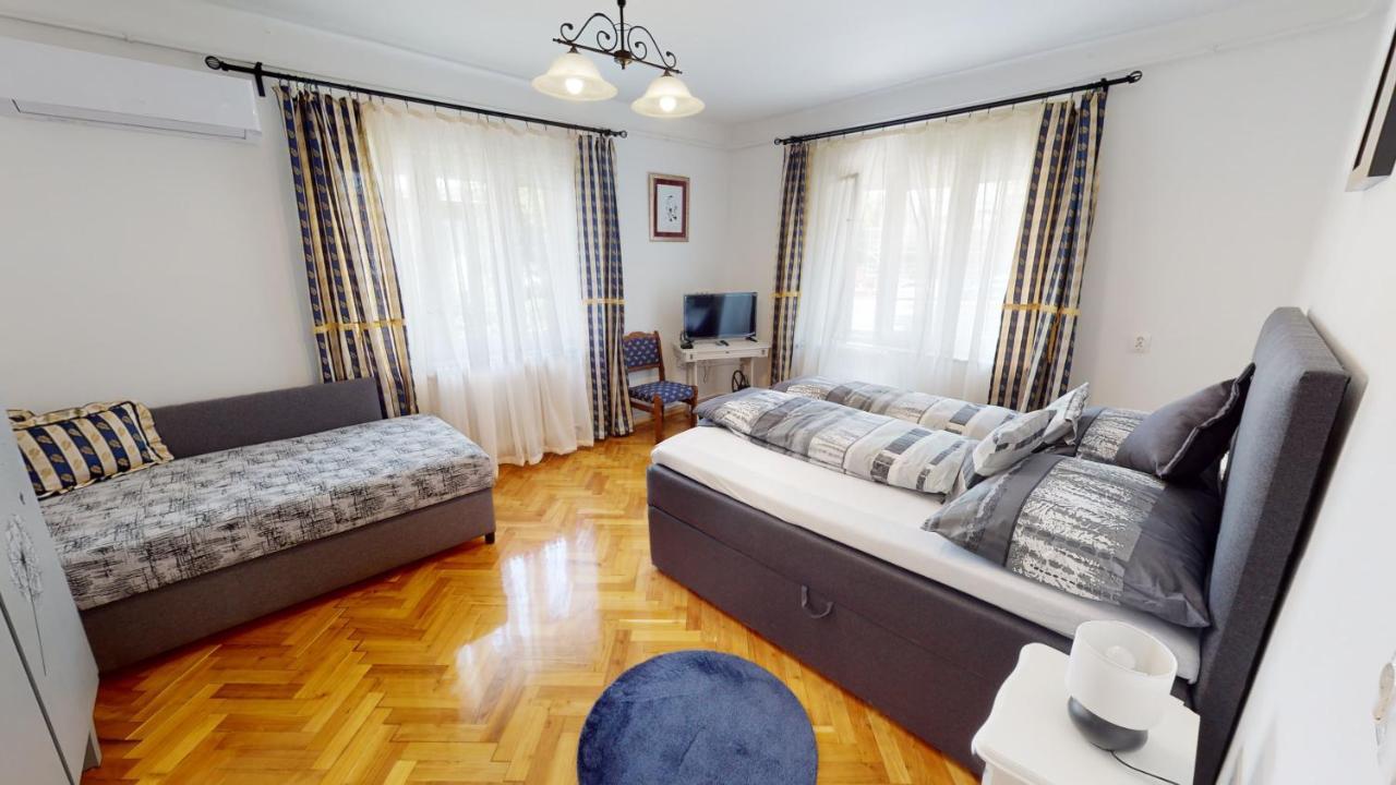 Family Apartman Miskolc Exteriör bild