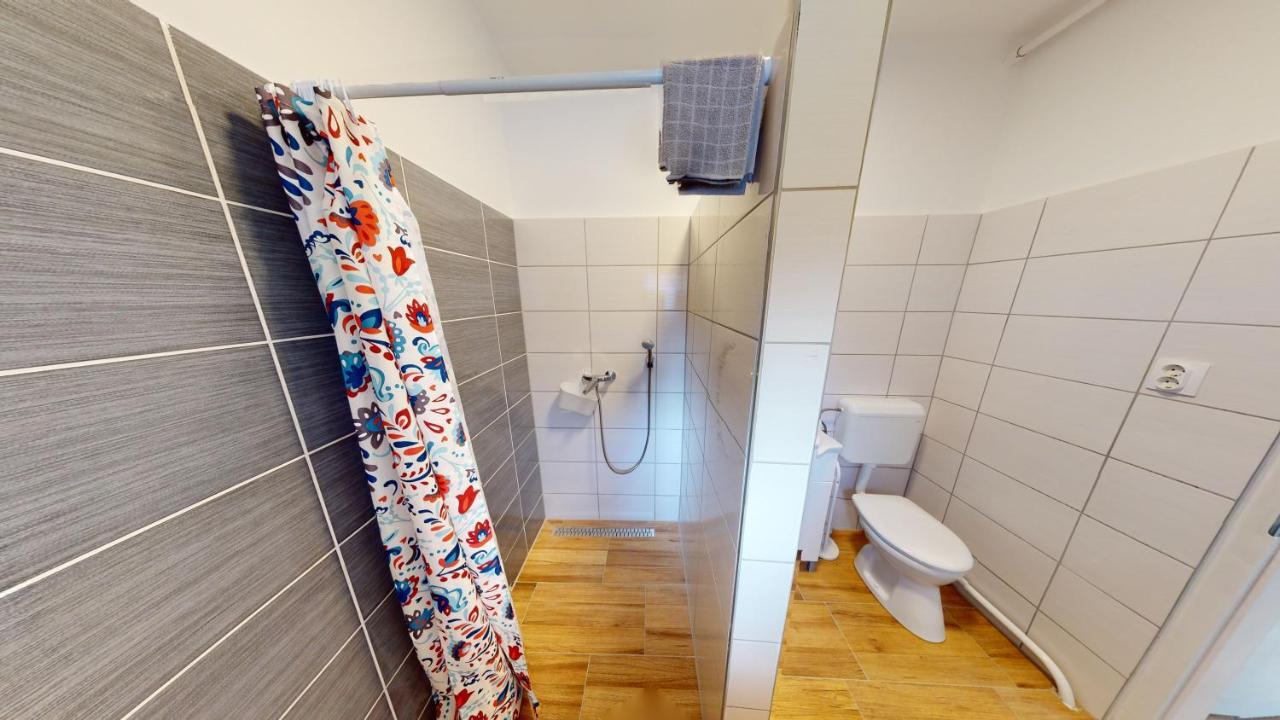 Family Apartman Miskolc Exteriör bild