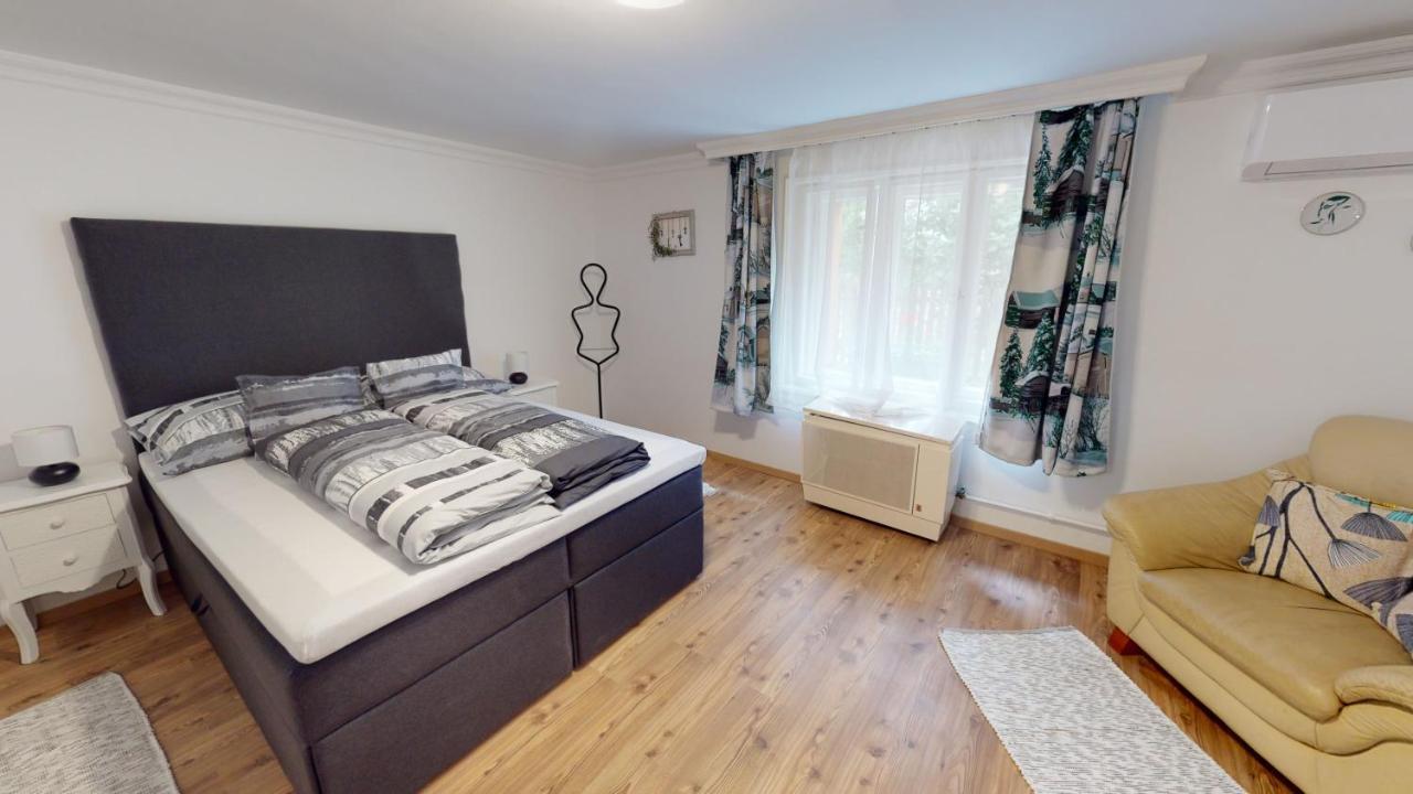 Family Apartman Miskolc Exteriör bild