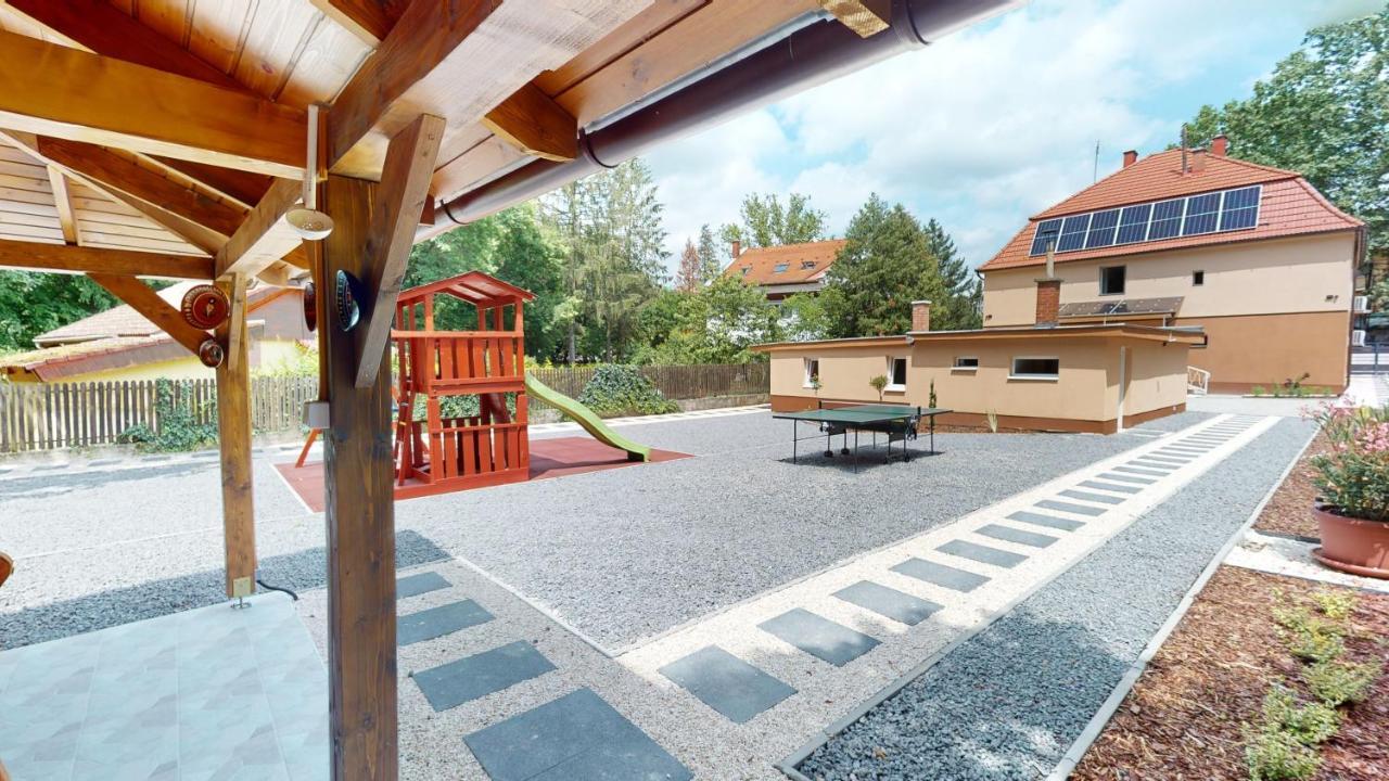 Family Apartman Miskolc Exteriör bild